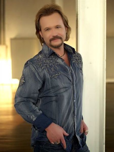 その他 Biography: Travis Tritt [DVD] Amazon.com: Travis Tritt: A Celebration - A Musical Tribute to the