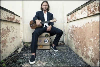 Eddie Vedder — Biography, Discography, Albums & Expert Reviews