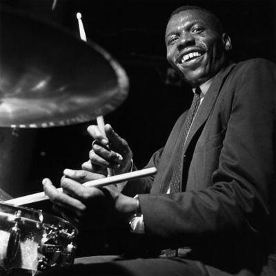 Elvin Jones — Biography, Discography, Albums & Expert Reviews