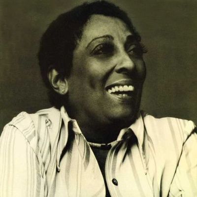 Carmen McRae Songs, Albums, Reviews, Bio & Mor | AllMusic Carmen McRae Songs, Albums, Reviews, Bio & Mor | AllMusic