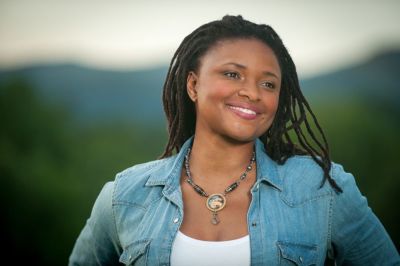 Lizz Wright — Biography, Discography, Albums & Expert Reviews