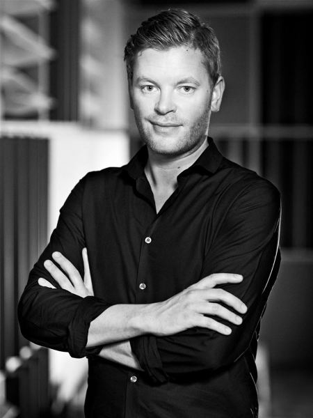 Adam Riis — Biography, Discography, Albums & Expert Reviews | AllMusic