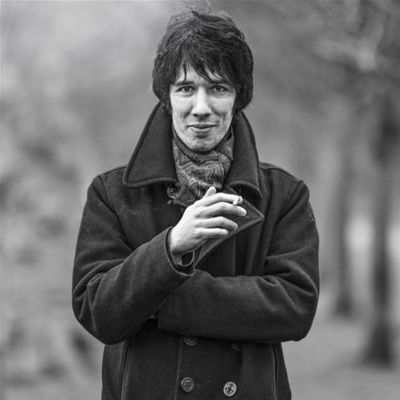Edgar Jones — Biography, Discography, Albums & Expert Reviews