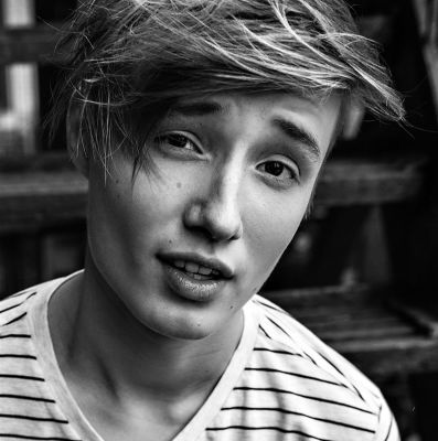 Isac Elliot