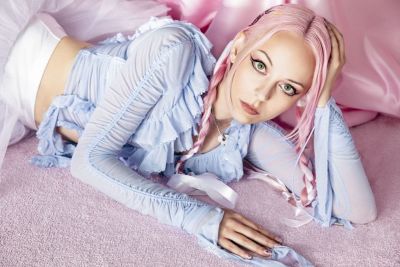 Hannah Diamond Songs, Albums, Reviews, Bio & M | AllMusic