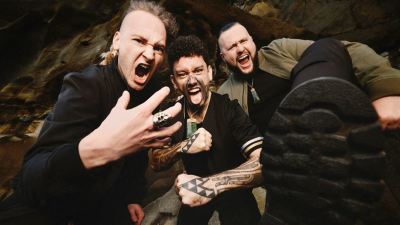 Alien Weaponry