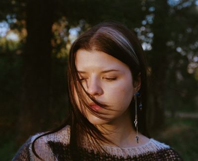 Eliza McLamb — Biography, Discography, Albums & Expert Reviews