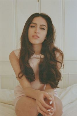 Ally Salort