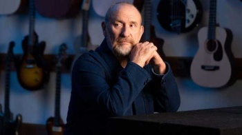 Colin Hay Discusses Men at Work, His Solo Career, and the Music Biz [Part Two]