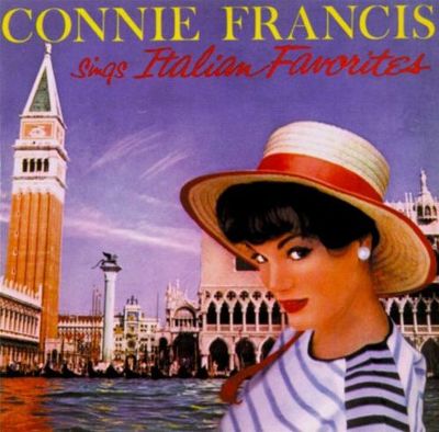 Sings Italian Favorites