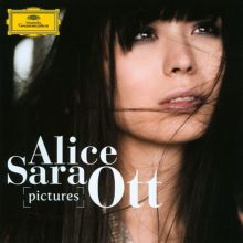 Album cover for Pictures by Alice Sara Ott