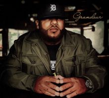 Album cover for Grandeur by Apollo Brown
