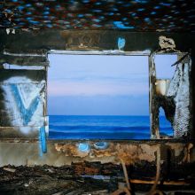 Album cover for Fading Frontier by Deerhunter