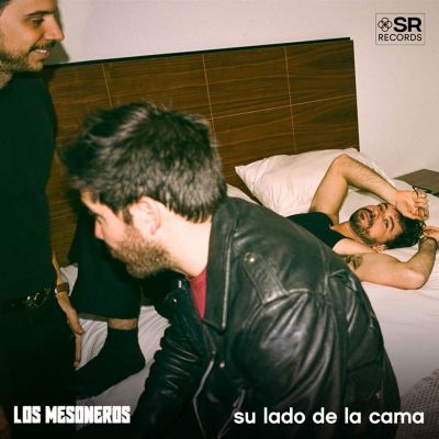 Su Lado de la Cama
